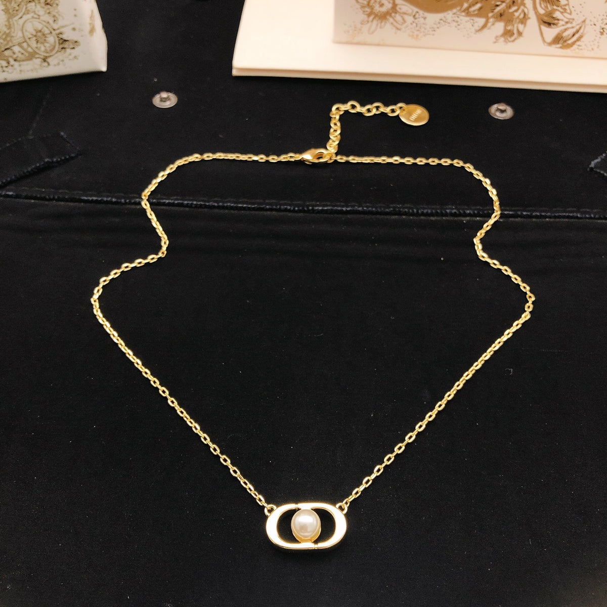 Dior Gold-Tone Overlapping Circle Necklace - product image 3