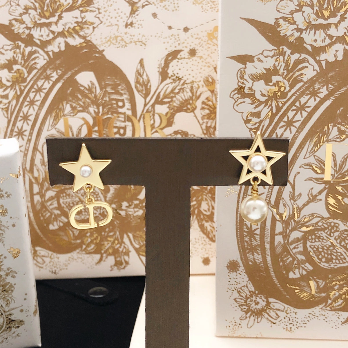 Dior Asymmetric Star and CD Earrings - product image 6