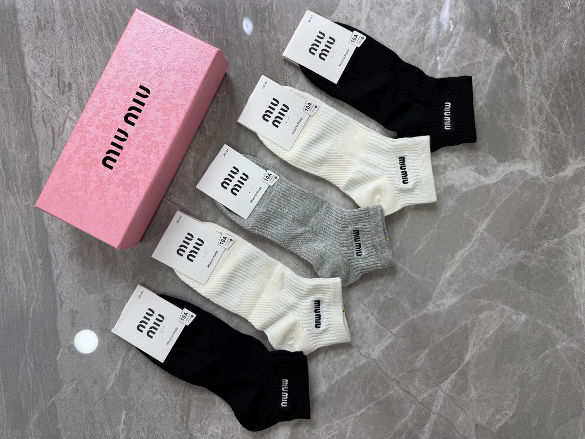 Miu Miu neutral lettering detail ankle socks, image 5