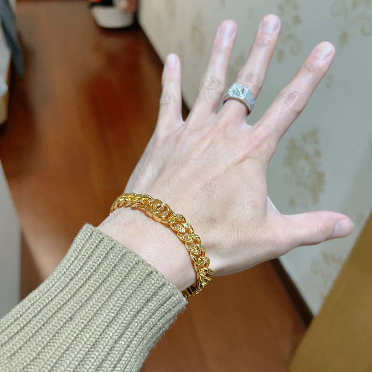 Gucci Gold-Tone Cuban Link Bracelet - album image 3