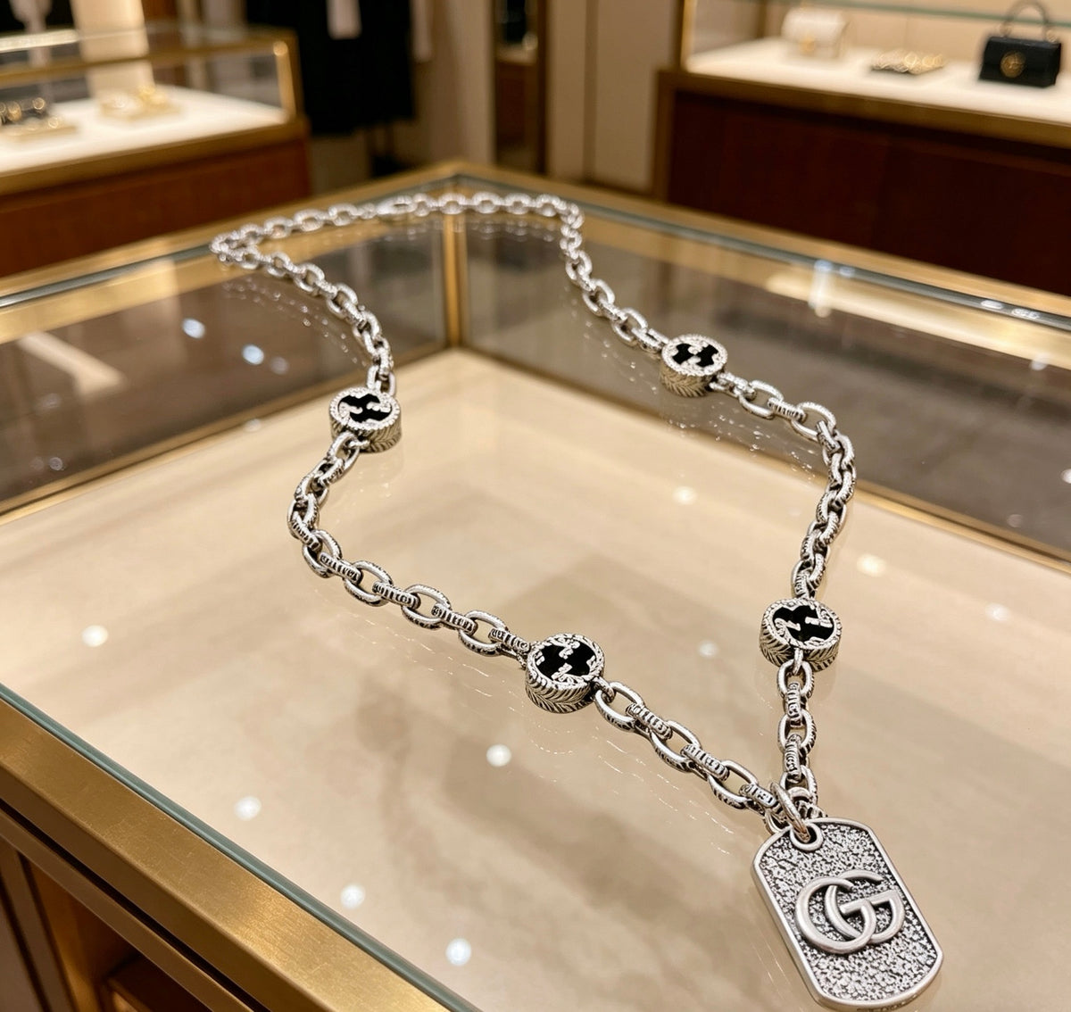 Gucci Anger Forest Interlocking G Antique Silver-Tone Silver-Tone Antiqued Chain Necklace - album image 2