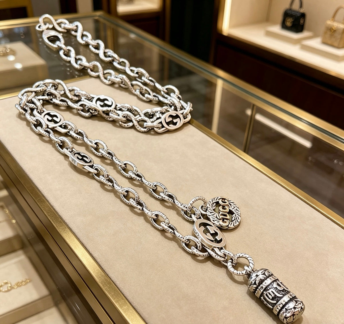 Gucci Anger Forest Interlocking G Antiqued Chain Necklace - album image 4