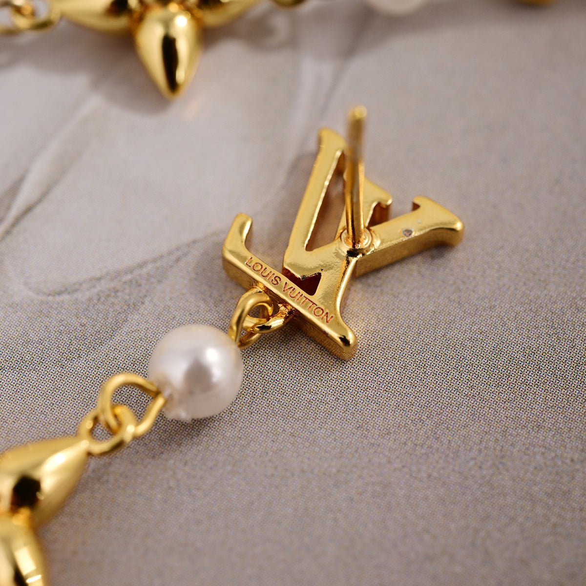 Louis Vuitton Gold-Tone Long Flower Drop Earrings - album image 3
