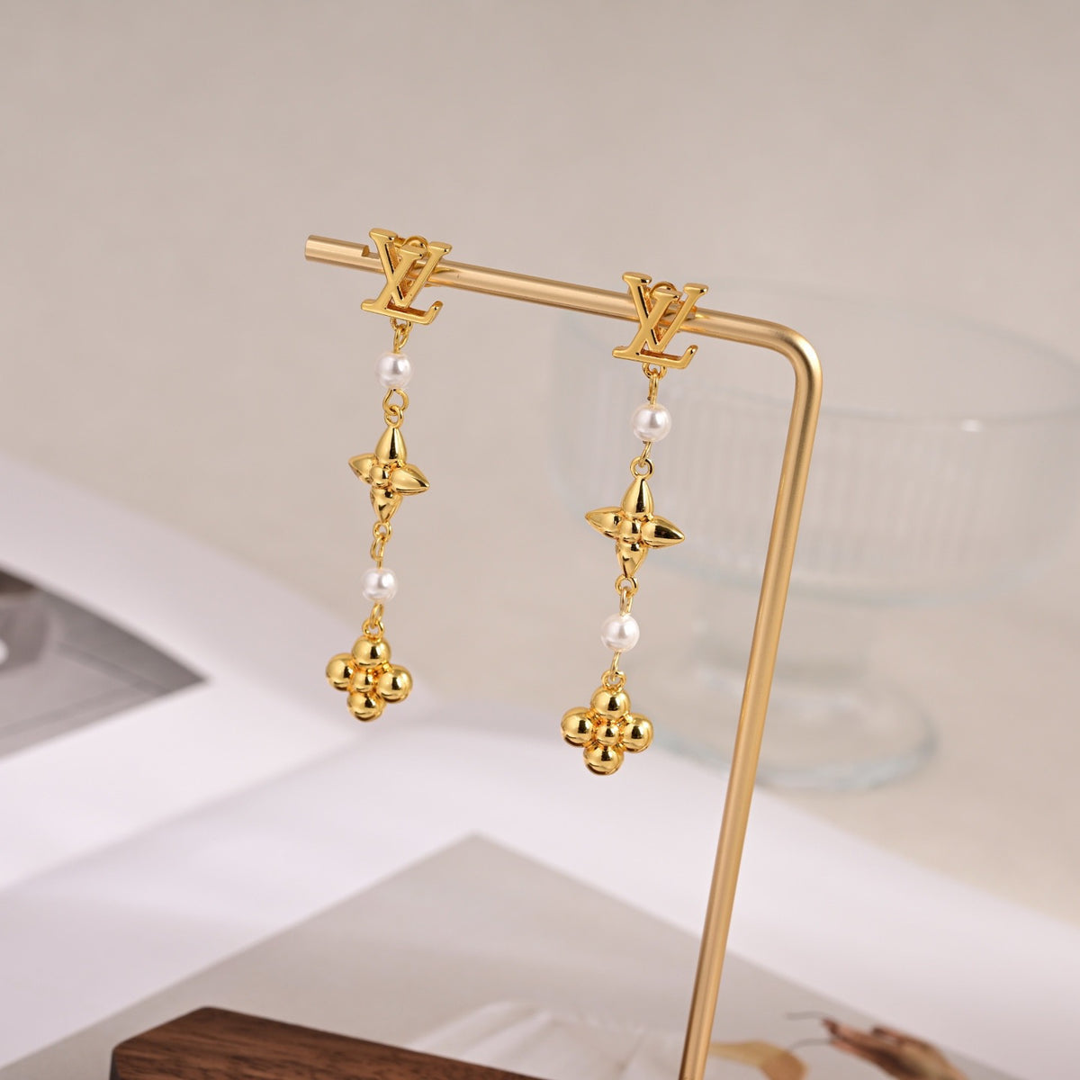 Louis Vuitton Gold-Tone Long Flower Drop Earrings - album image 5