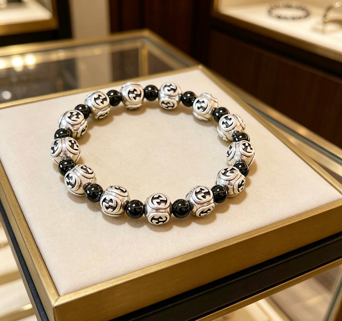 Gucci Anger Forest Interlocking G Black Agate Agate Crystal Accent Antiqued Bracelet - album image 1