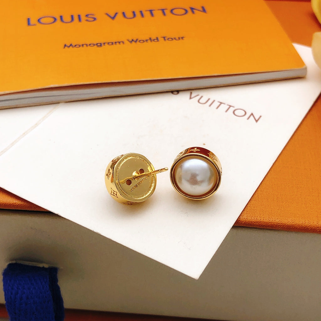 Louis Vuitton Pearl Circular Earrings - album image 3