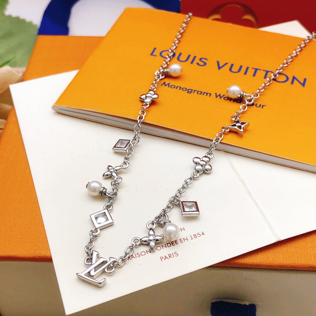 Louis Vuitton Square Crystal Accent Necklace - album image 4