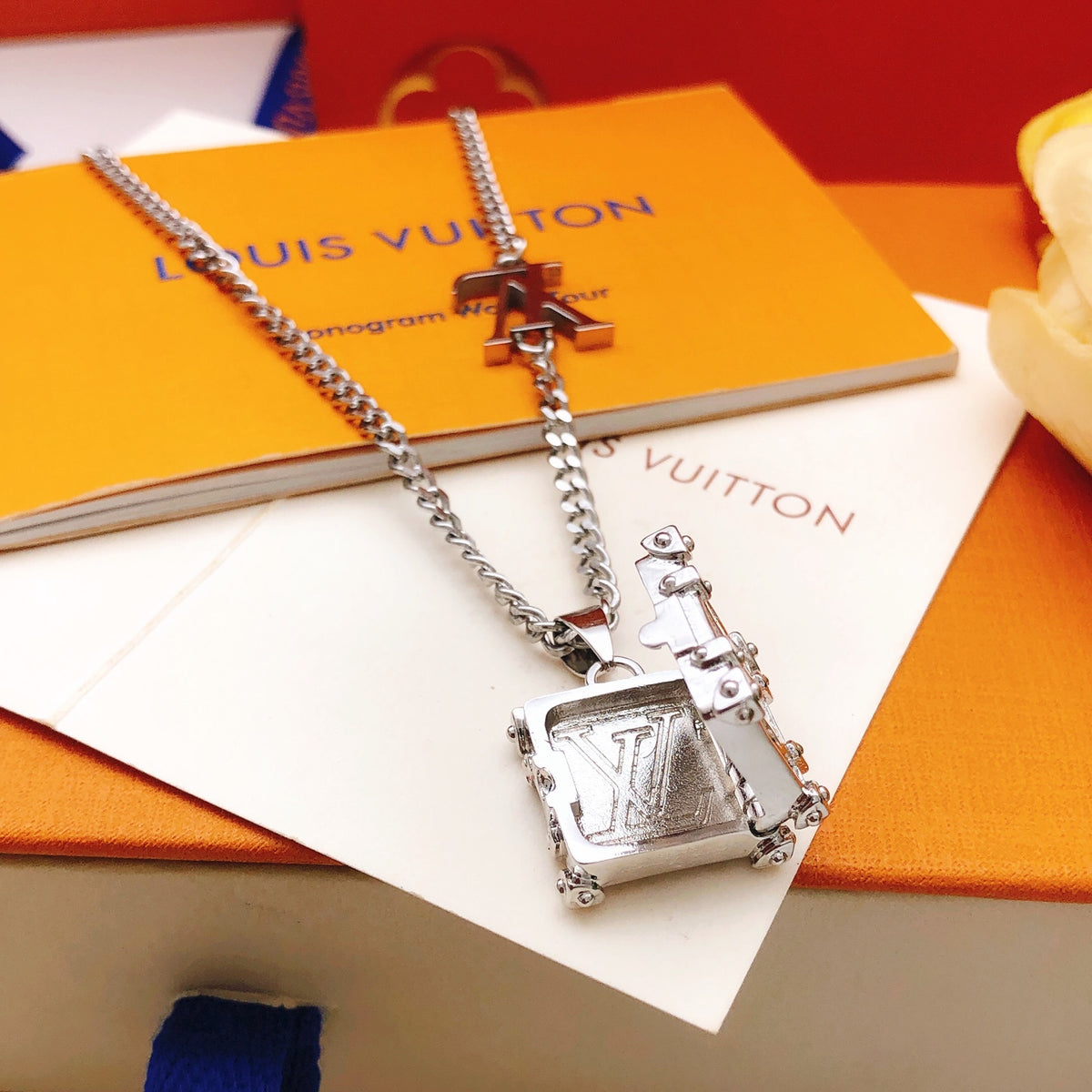 Louis Vuitton Box Bag Mini Bag Necklace - album image 5