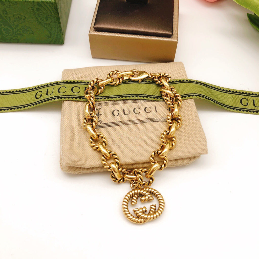Gucci Interlocking G Twisted Bracelet - album image 5