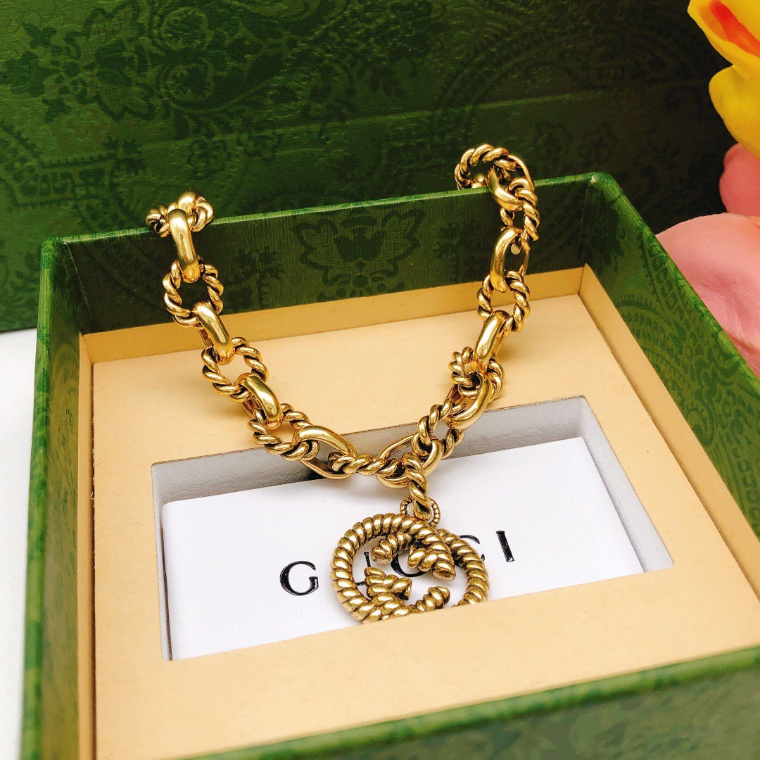 Gucci Interlocking G Twisted Bracelet - album image 3