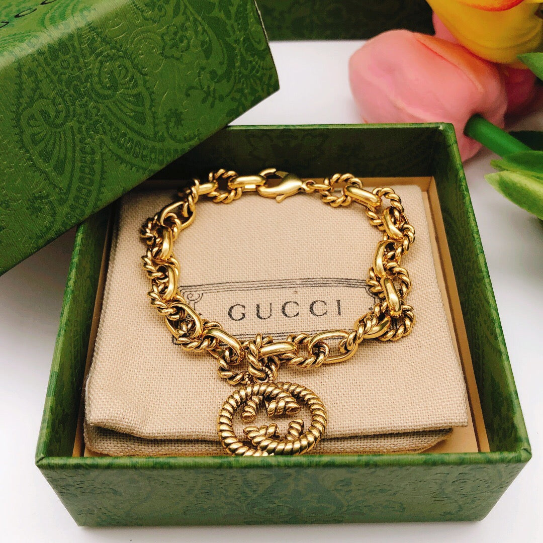 Gucci Interlocking G Twisted Bracelet - album image 1