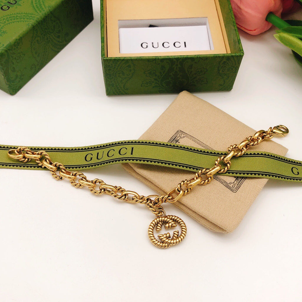Gucci Interlocking G Twisted Bracelet - album image 4