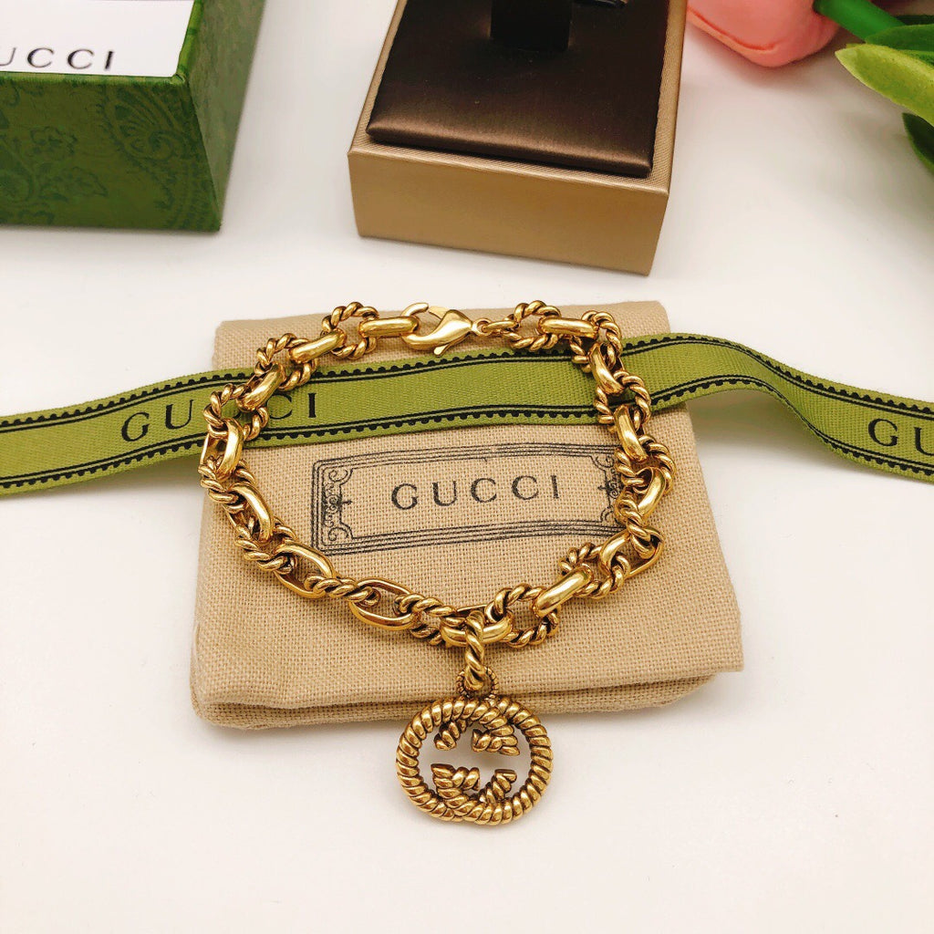 Gucci Interlocking G Twisted Bracelet - album image 6