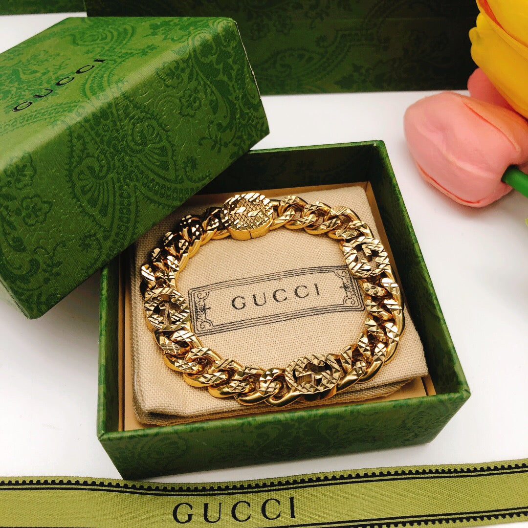 Gucci Interlocking G Bracelet - album image 5