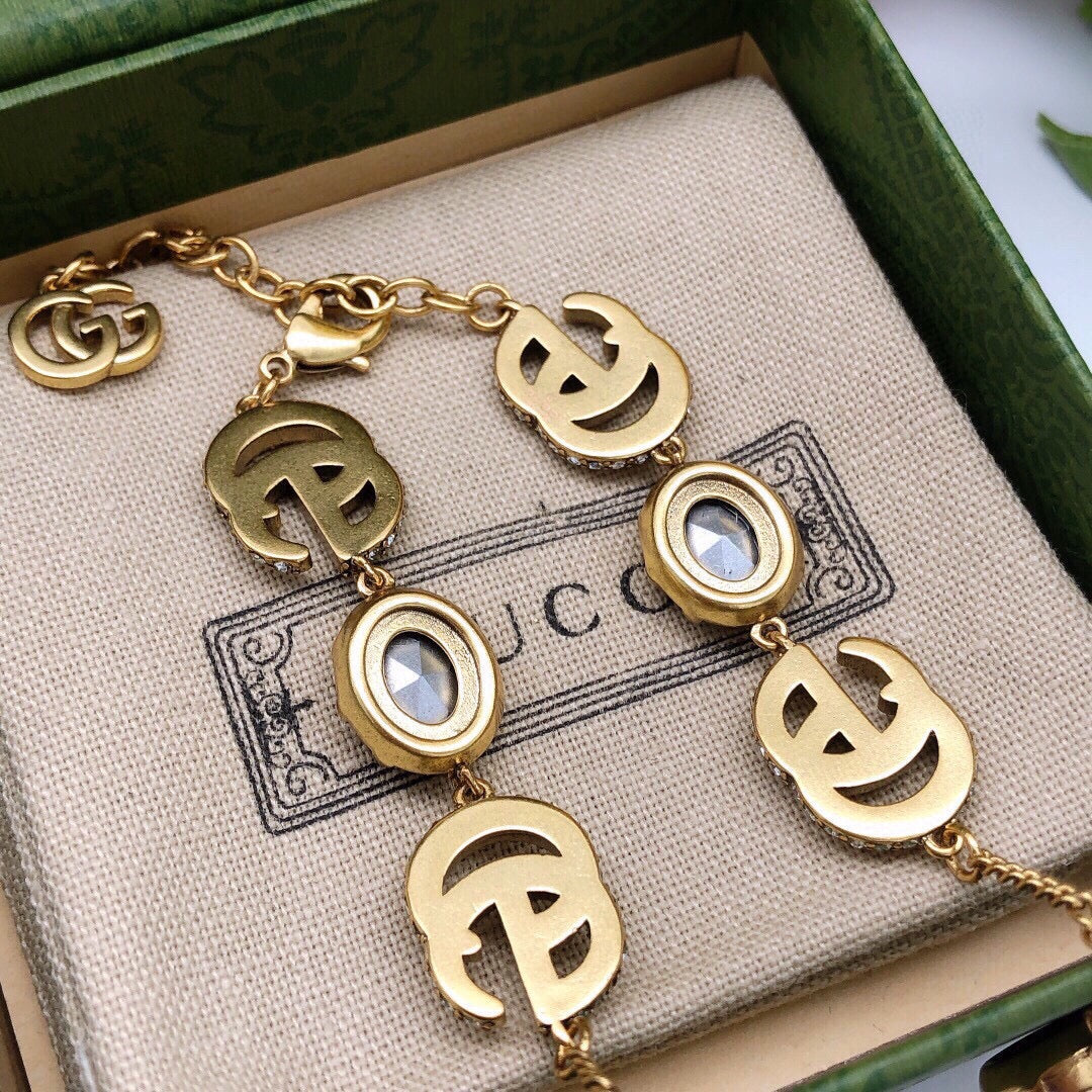 Gucci Gold-Tone Double G and Pearl Necklace - album image 3