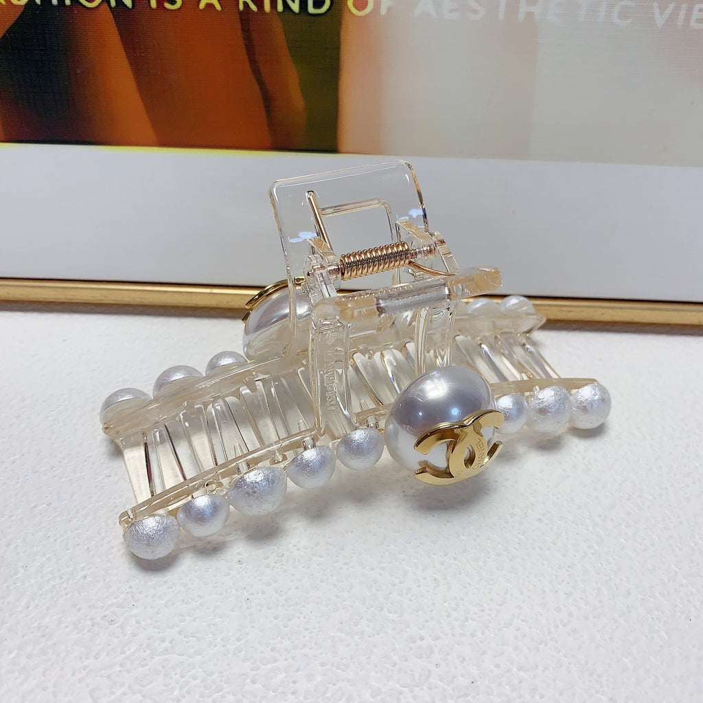 Saint Laurent Pearl and Letter-Motif Hair Claw - album image 10
