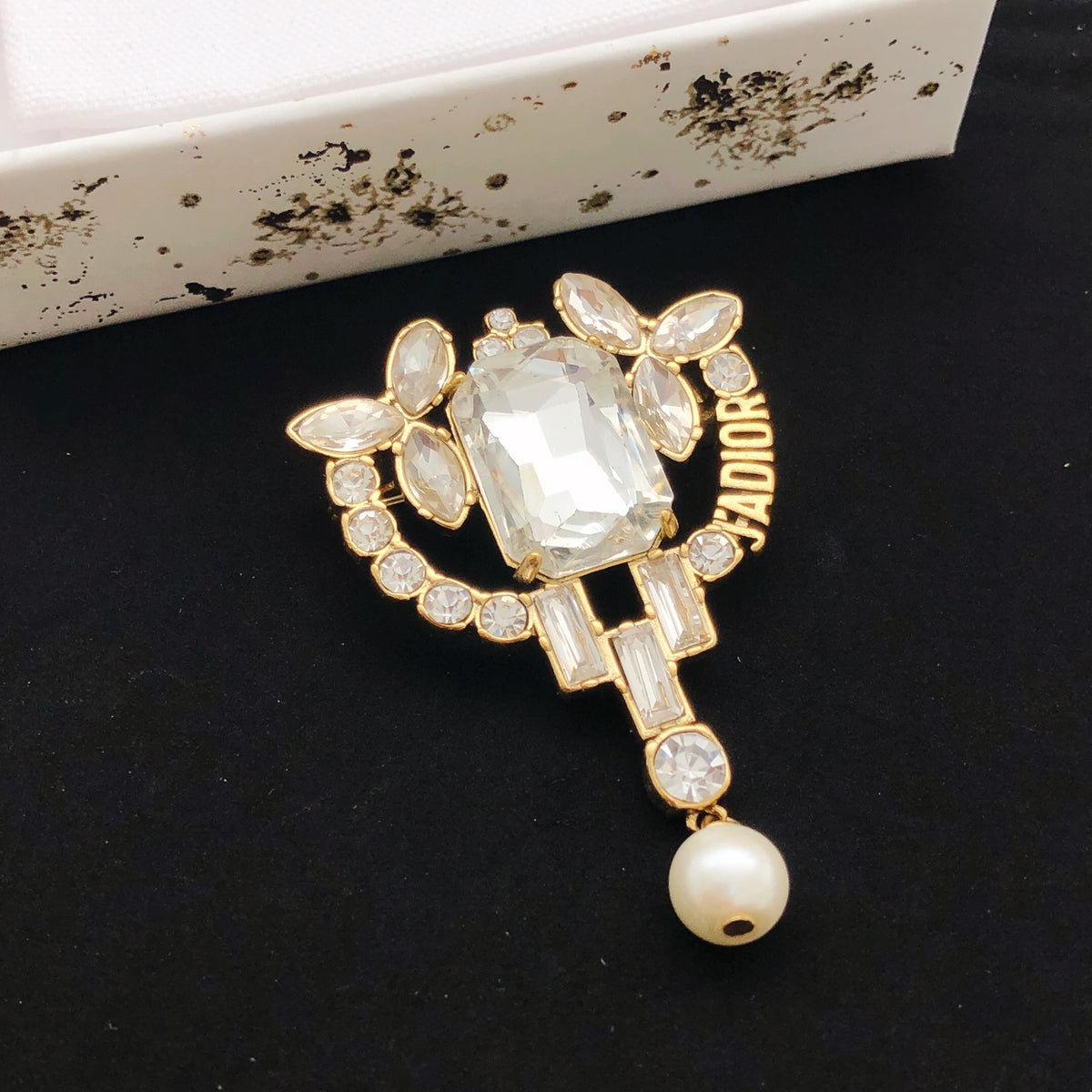 Dior Marquise Cluster Pearl-Look Drop Brooch - product image 2