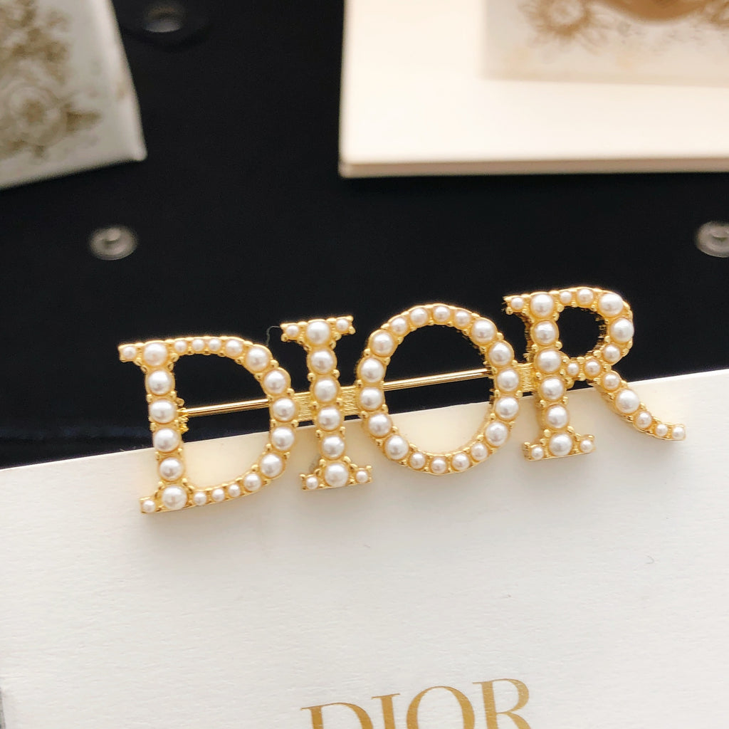 Dior Pearl-Look Script Letter Brooch - product image 2