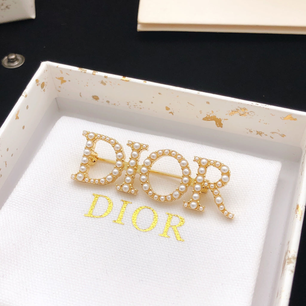 Dior Pearl-Look Script Letter Brooch - product image 5