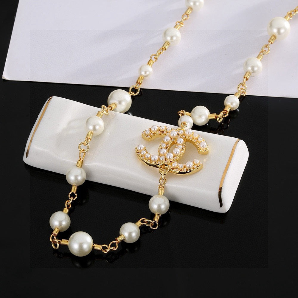Chanel Interlocking C Pearl Necklace - album image 7