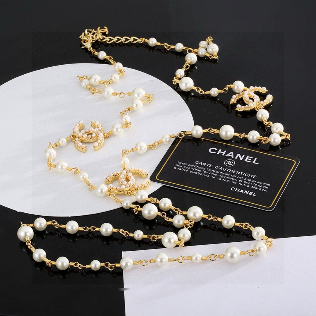 Chanel Interlocking C Pearl Necklace - album image 1