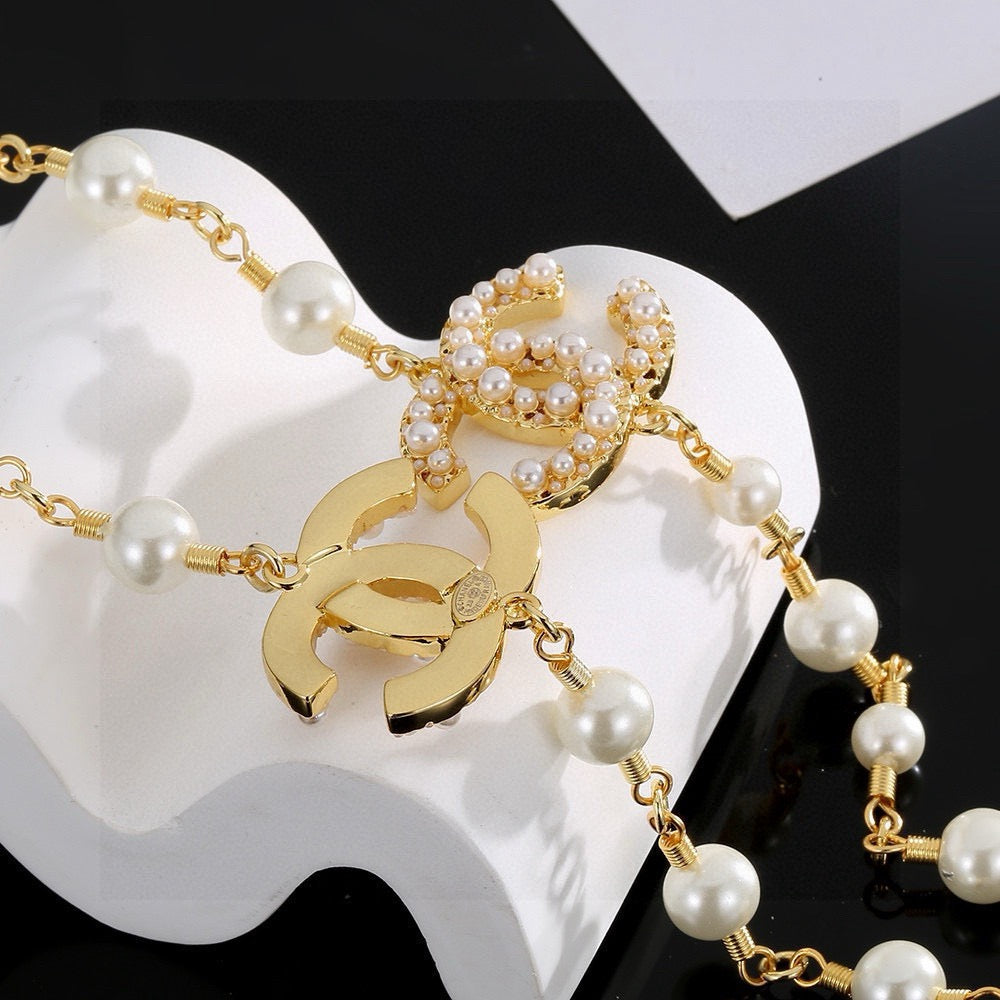 Chanel Interlocking C Pearl Necklace - album image 6