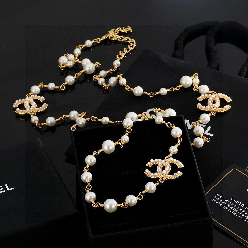 Chanel Interlocking C Pearl Necklace - album image 8