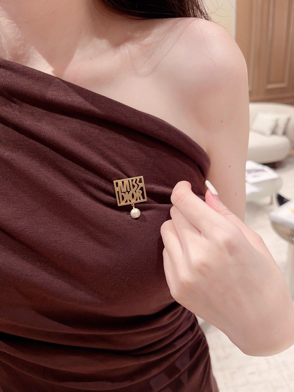 Dior Miss Dior Square Pearl-Look Drop Brooch - product image 7