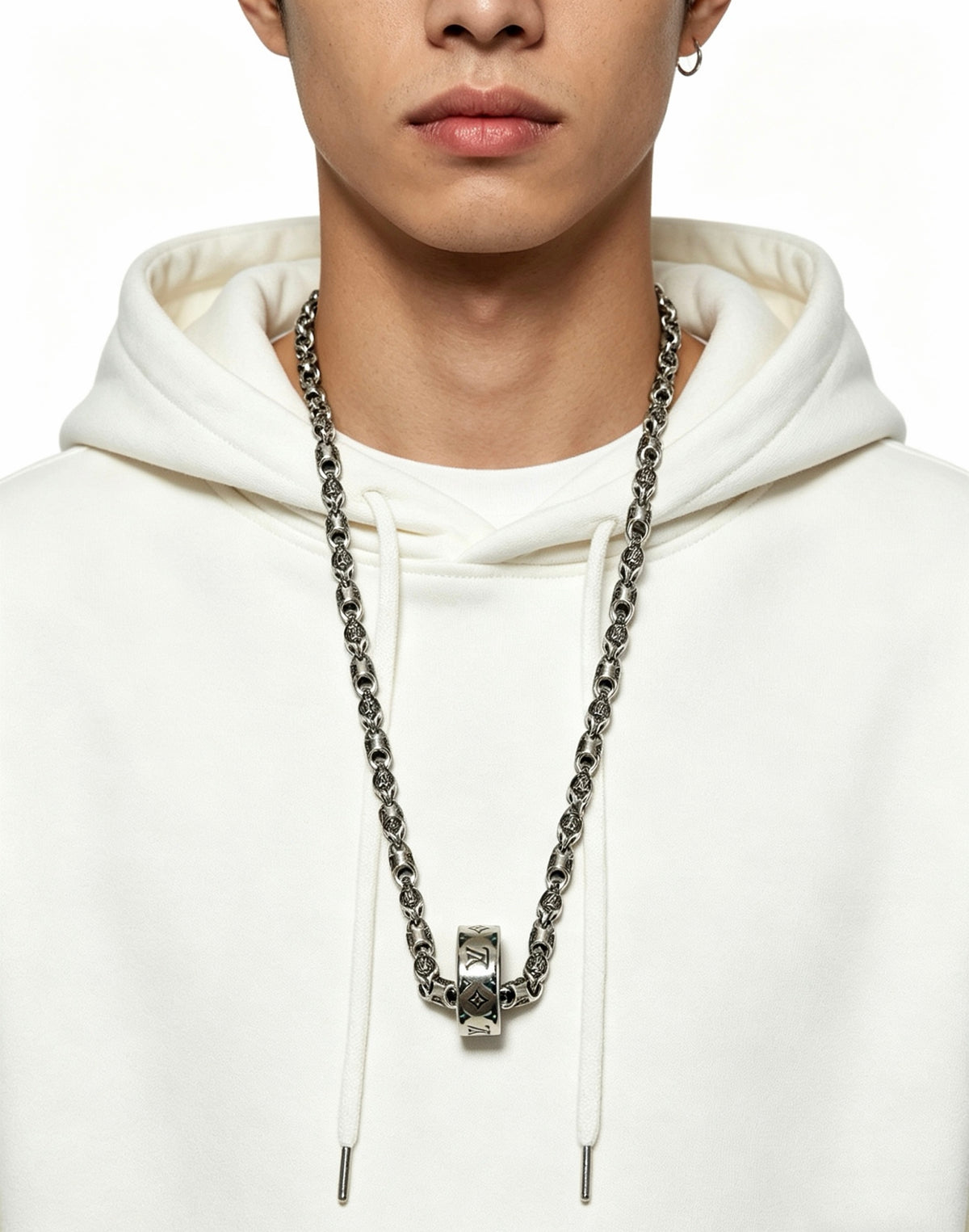 Louis Vuitton Silver-Tone Antiqued Chain Necklace - album image 5