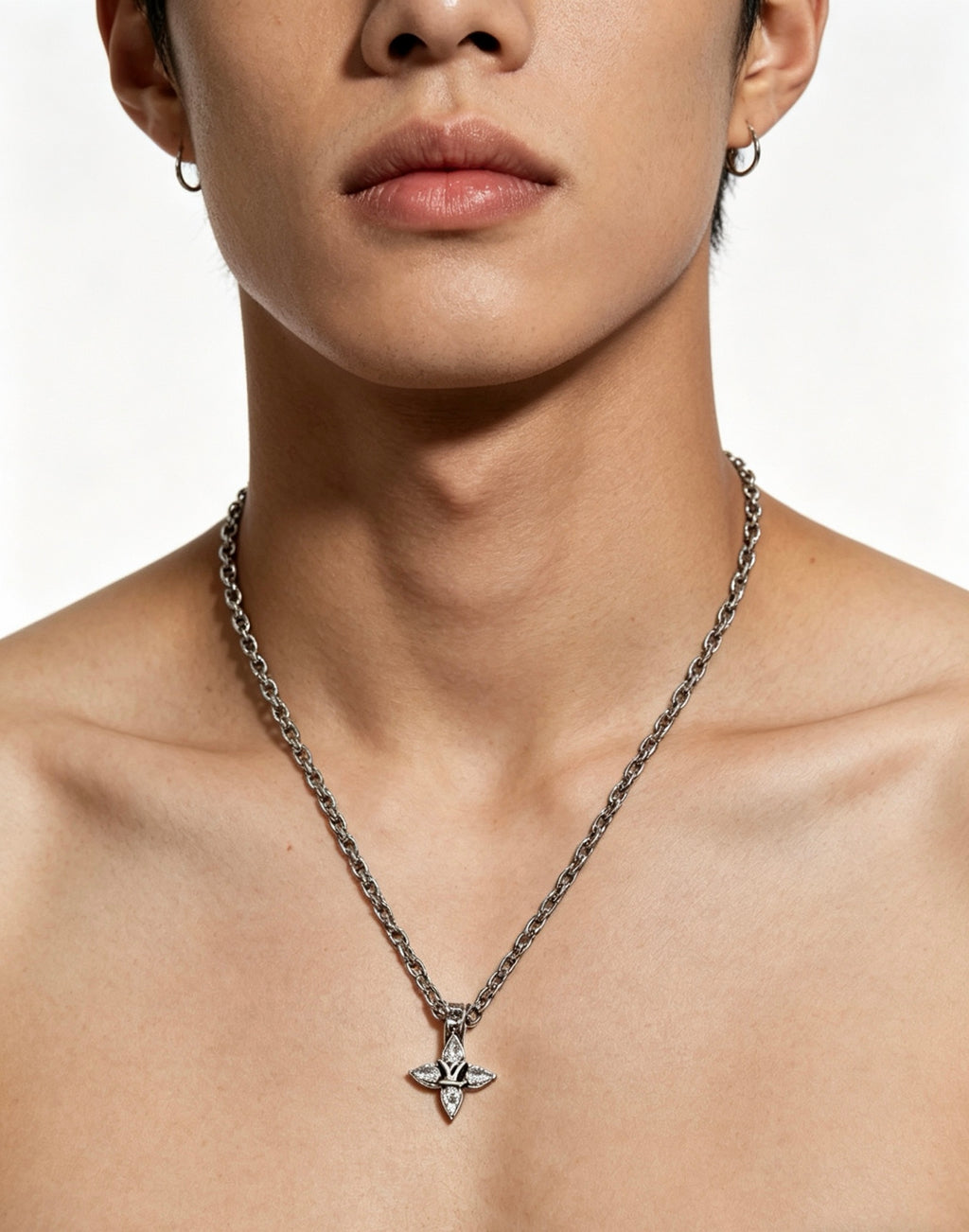 Louis Vuitton Silver-Tone Antiqued Chain Necklace - album image 4