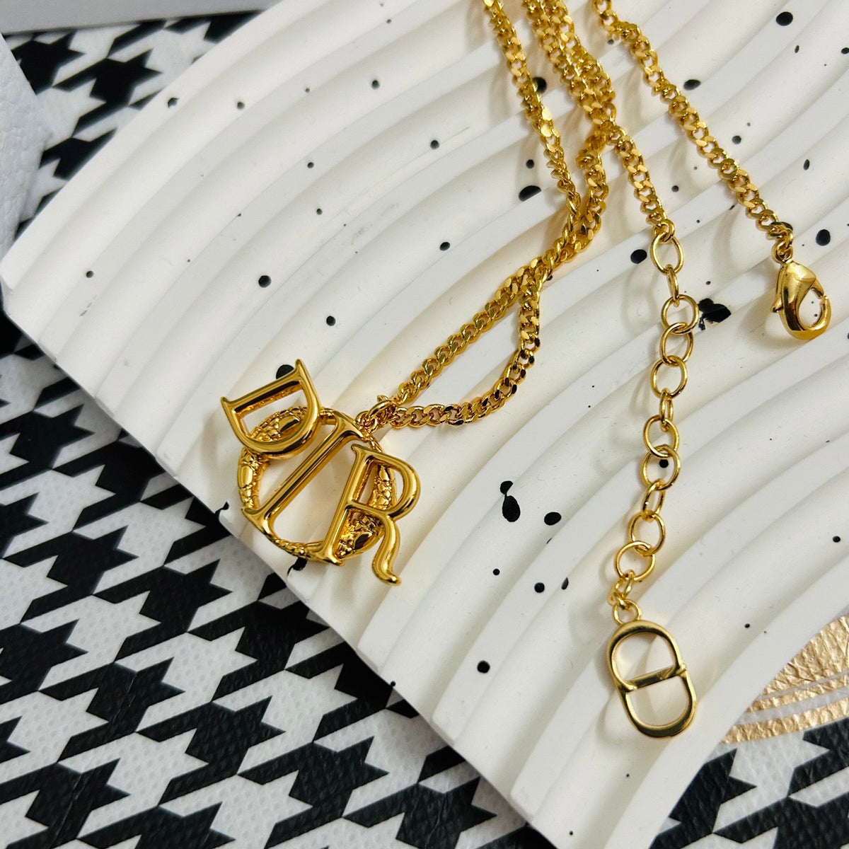 Dior Letter Pendant Chain Necklace - product image 2