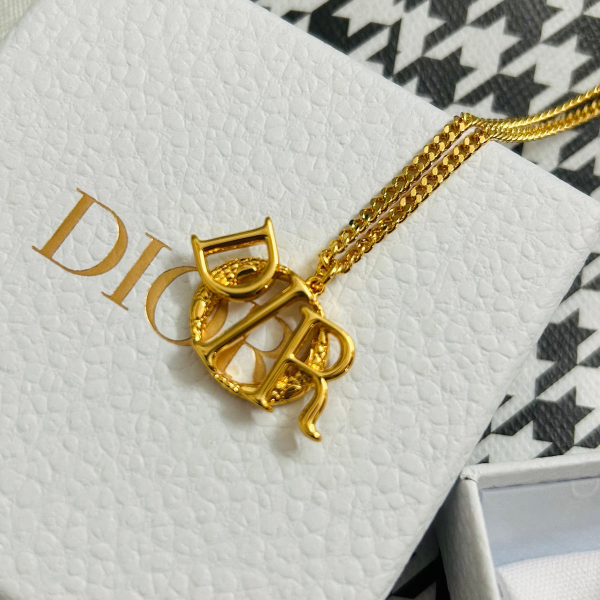 Dior Letter Pendant Chain Necklace - product image 3