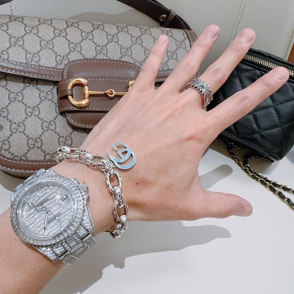 Gucci Silver-Tone Textured Link Bracelet with G Charm - album image 3