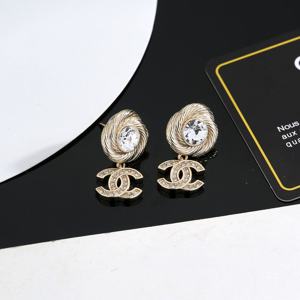 Chanel Interlocking C Gold-Tone Stud Earrings - album image 3
