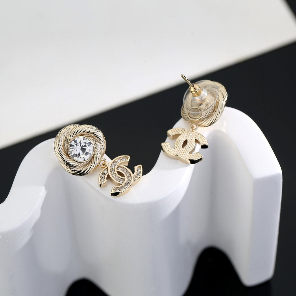 Chanel Interlocking C Gold-Tone Stud Earrings - album image 7