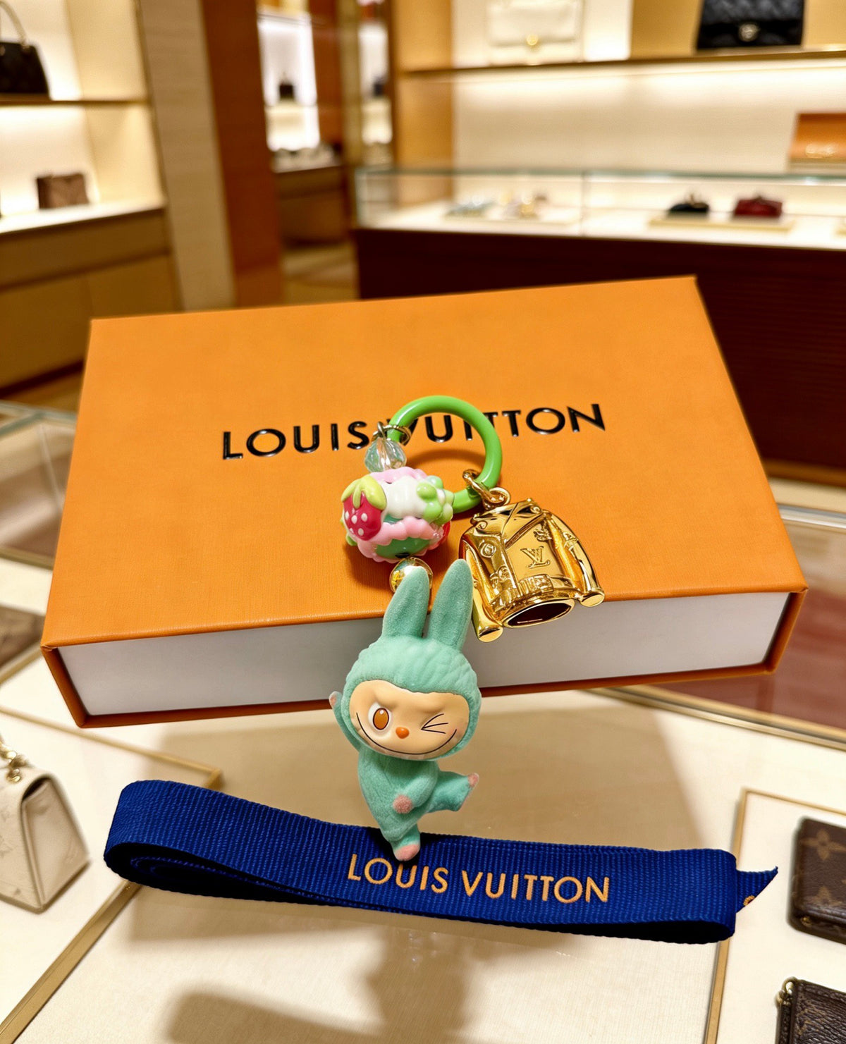 Louis Vuitton Green Mini Character Keychain - album image 2