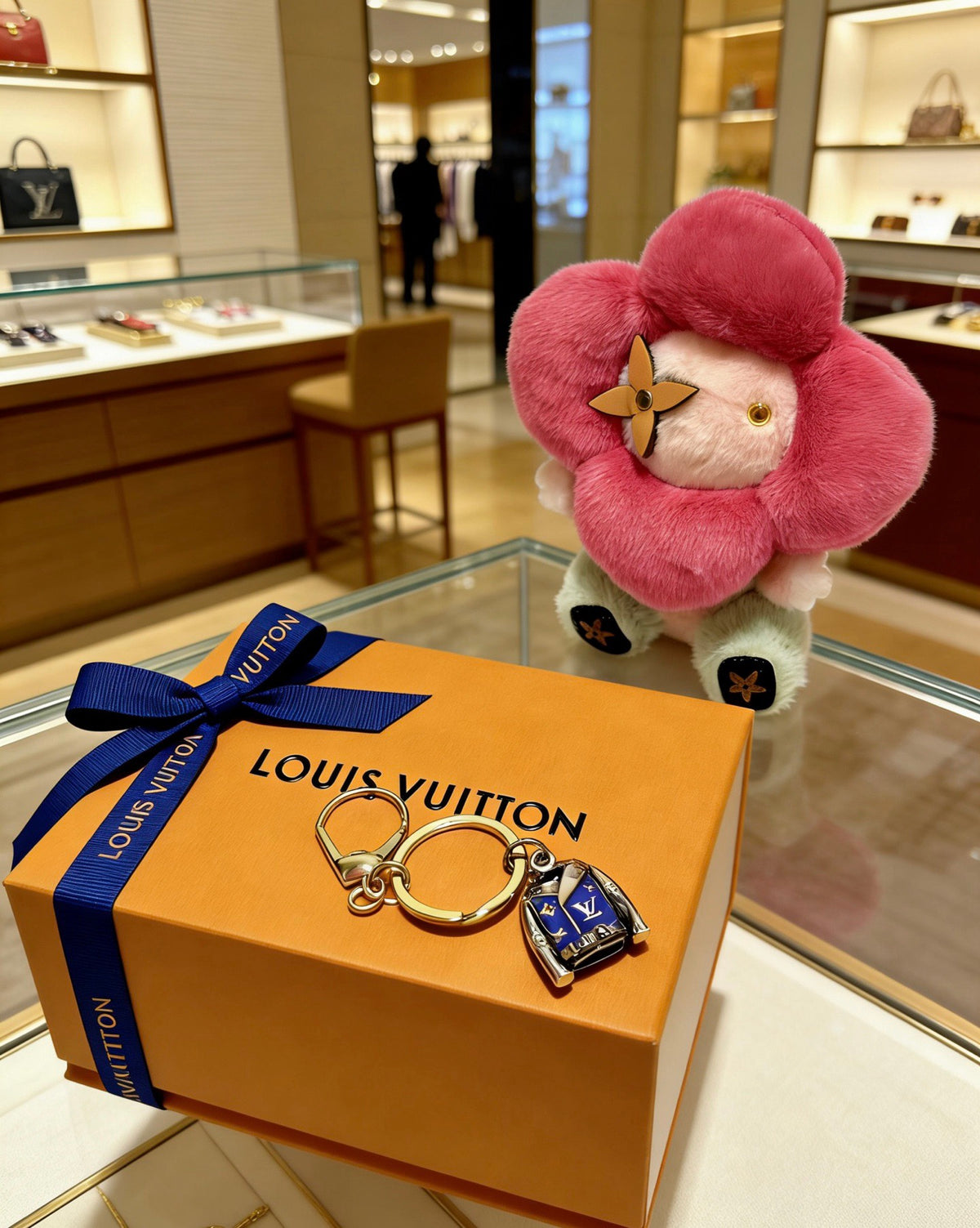 Louis Vuitton Pink Flower Plush Character Bag Charm - album image 5