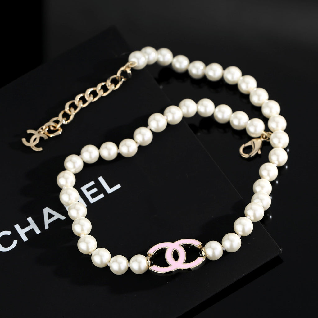 Chanel Interlocking C Pearl Necklace - album image 3