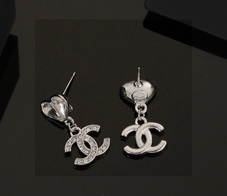 Chanel Interlocking C Heart Earrings - album image 7