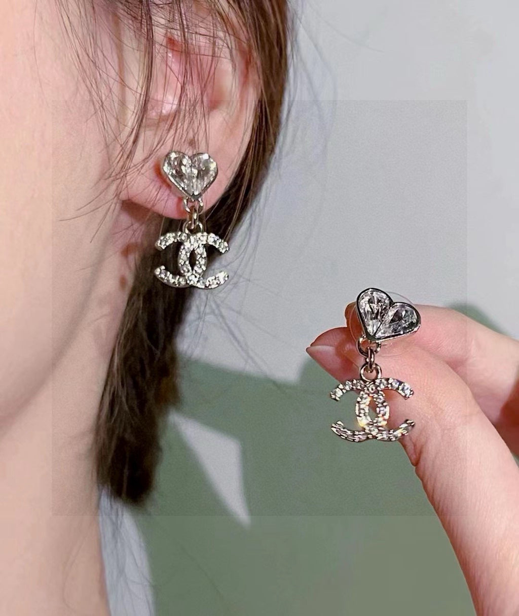 Chanel Interlocking C Heart Earrings - album image 6