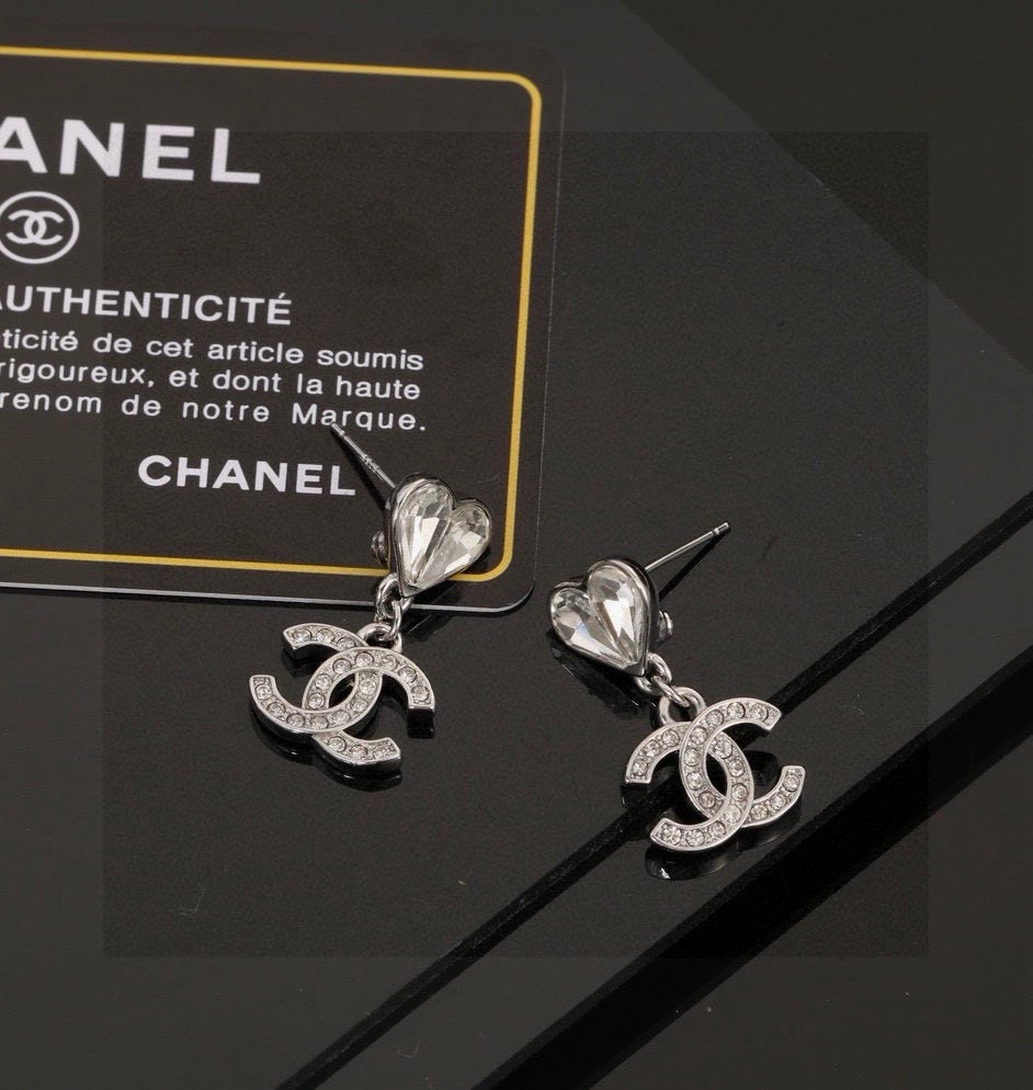 Chanel Interlocking C Heart Earrings - album image 2