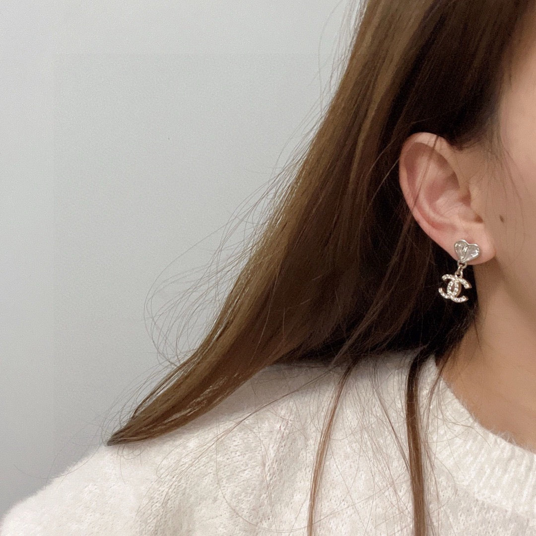 Chanel Interlocking C Heart Earrings - album image 9