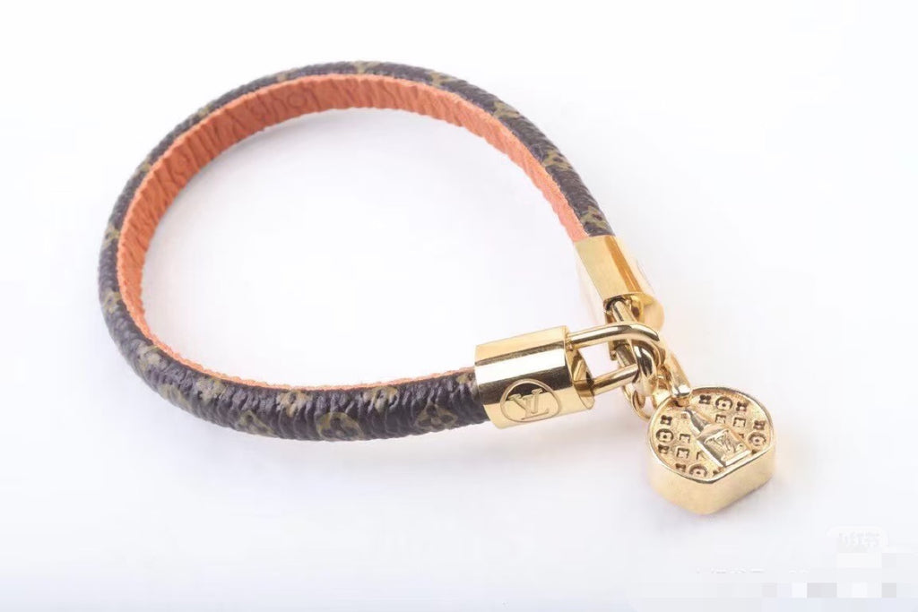 Louis Vuitton Circle Gold-Tone Leather Bangle - album image 2