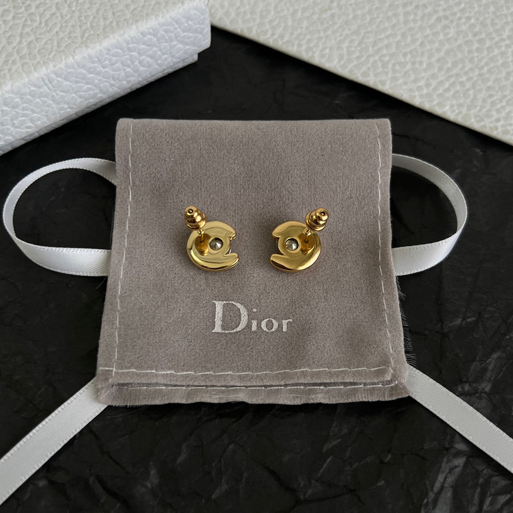 Dior Gold-Tone Sculpted Oval Stud Earrings - product image 5