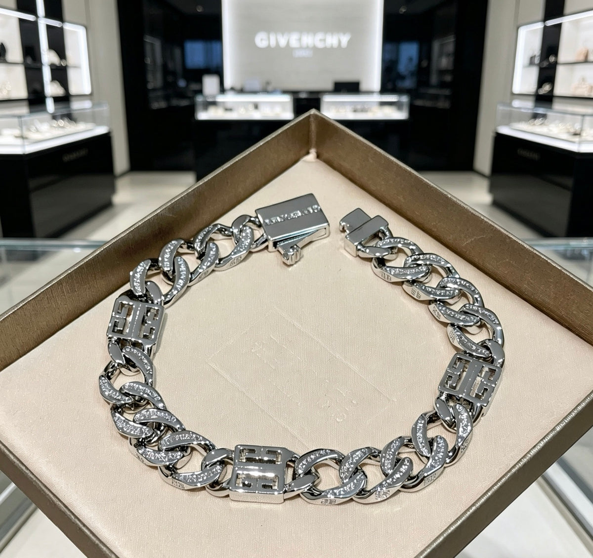 Givenchy Silver-Tone Crystal-Accented Curb Link 4G Bracelet - product image 8
