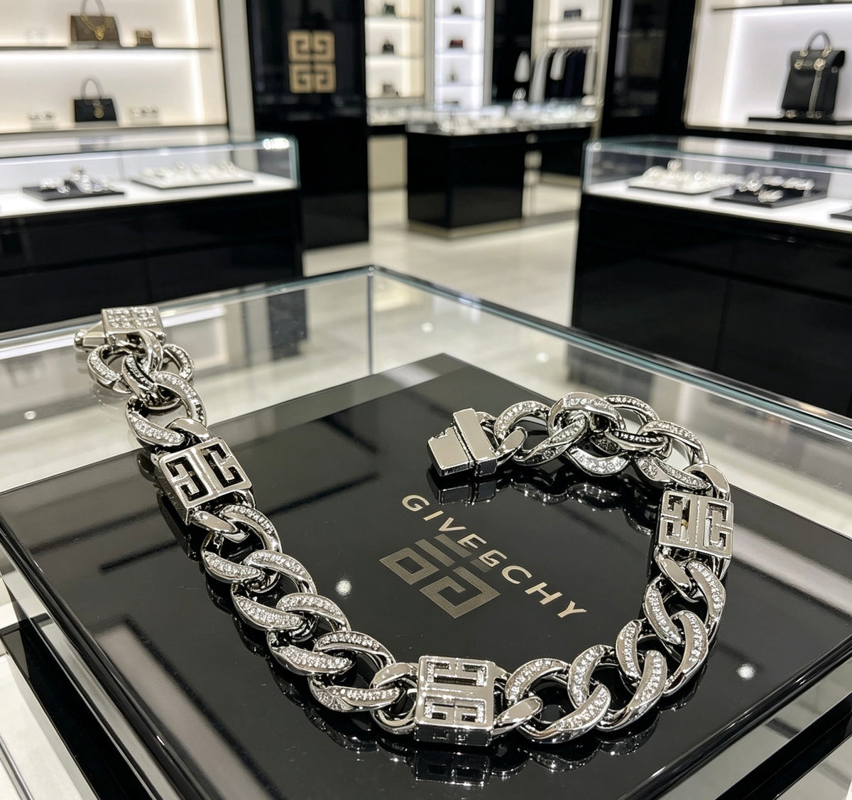 Givenchy Silver-Tone Crystal-Accented Curb Link 4G Bracelet - product image 7