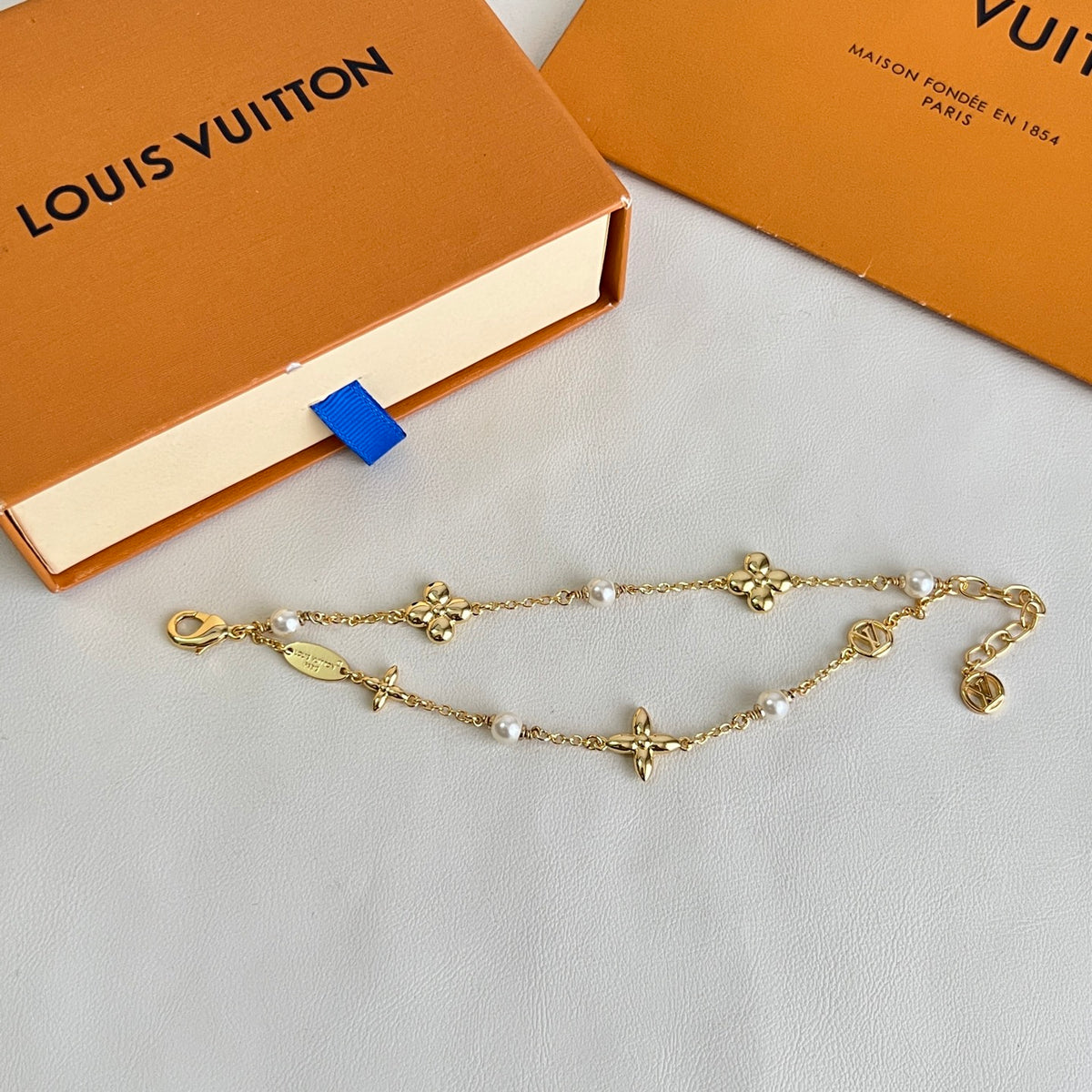 Louis Vuitton Gold-Tone Flower Charm Bracelet - album image 6