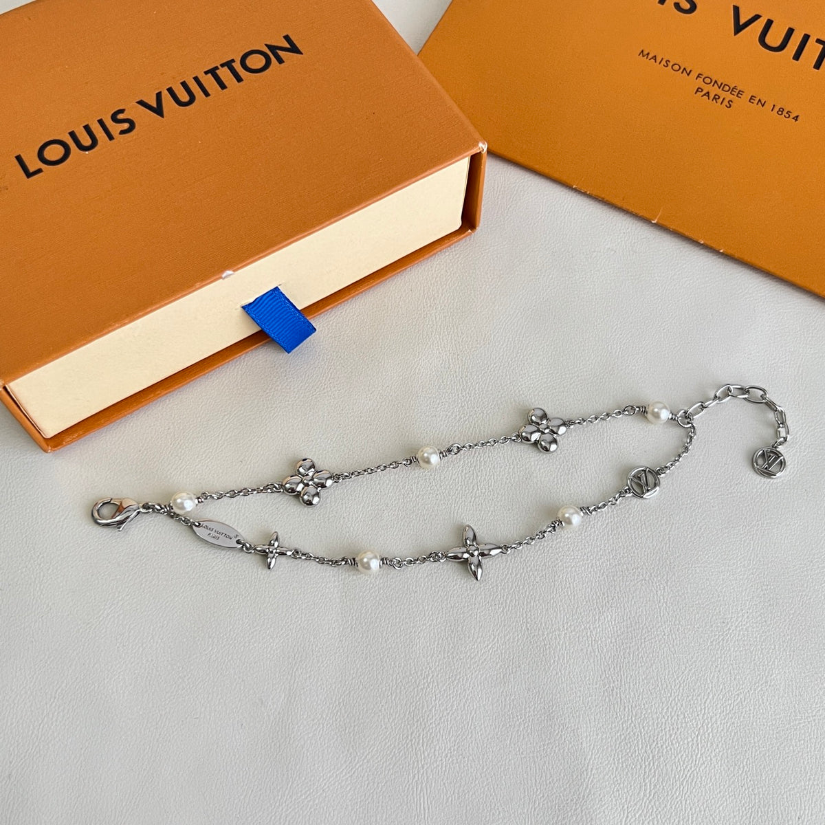 Louis Vuitton Silver-Tone Flower Charm Bracelet - album image 6