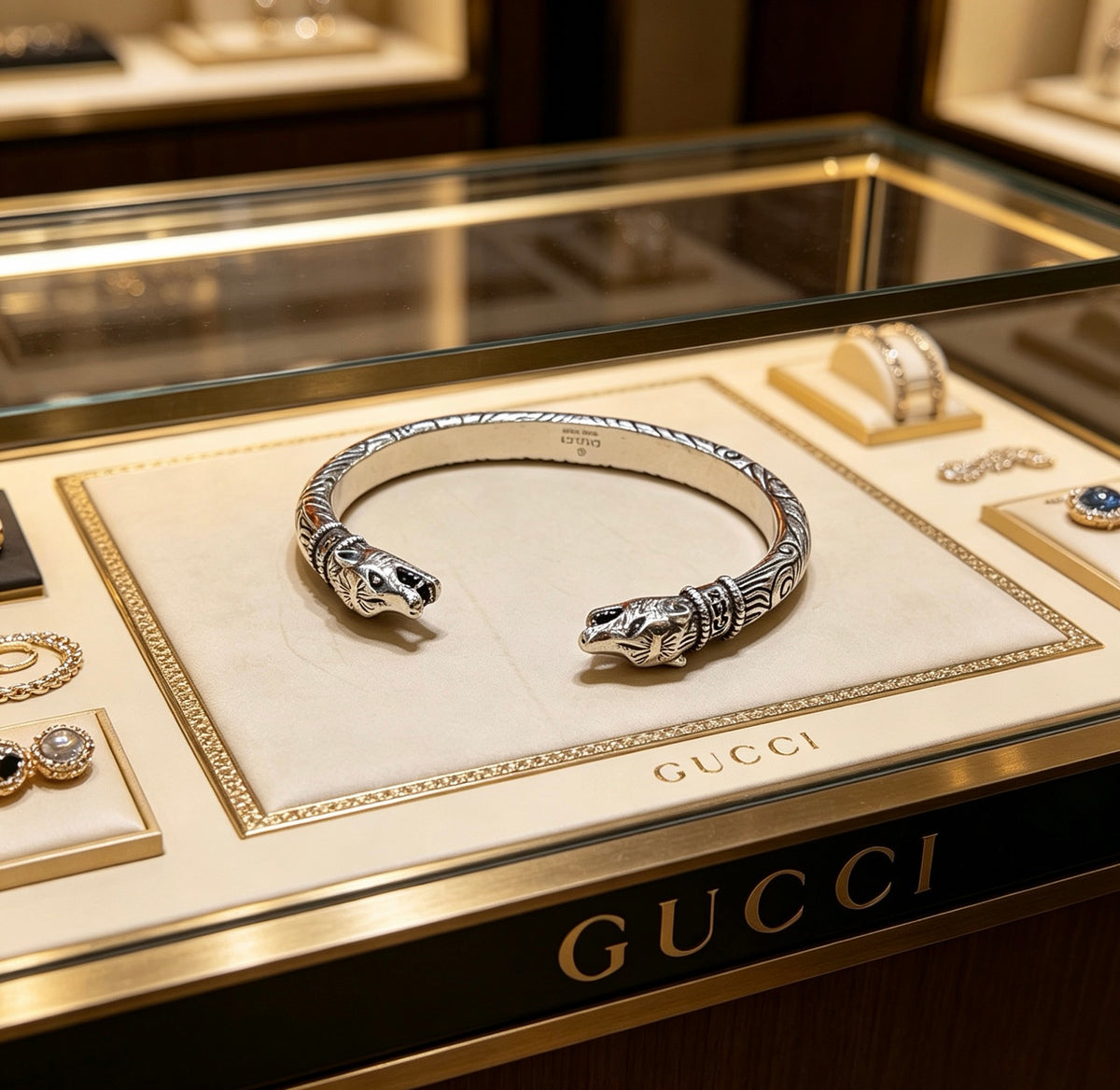 Gucci Anger Forest Interlocking G Antiqued Bangle - album image 2