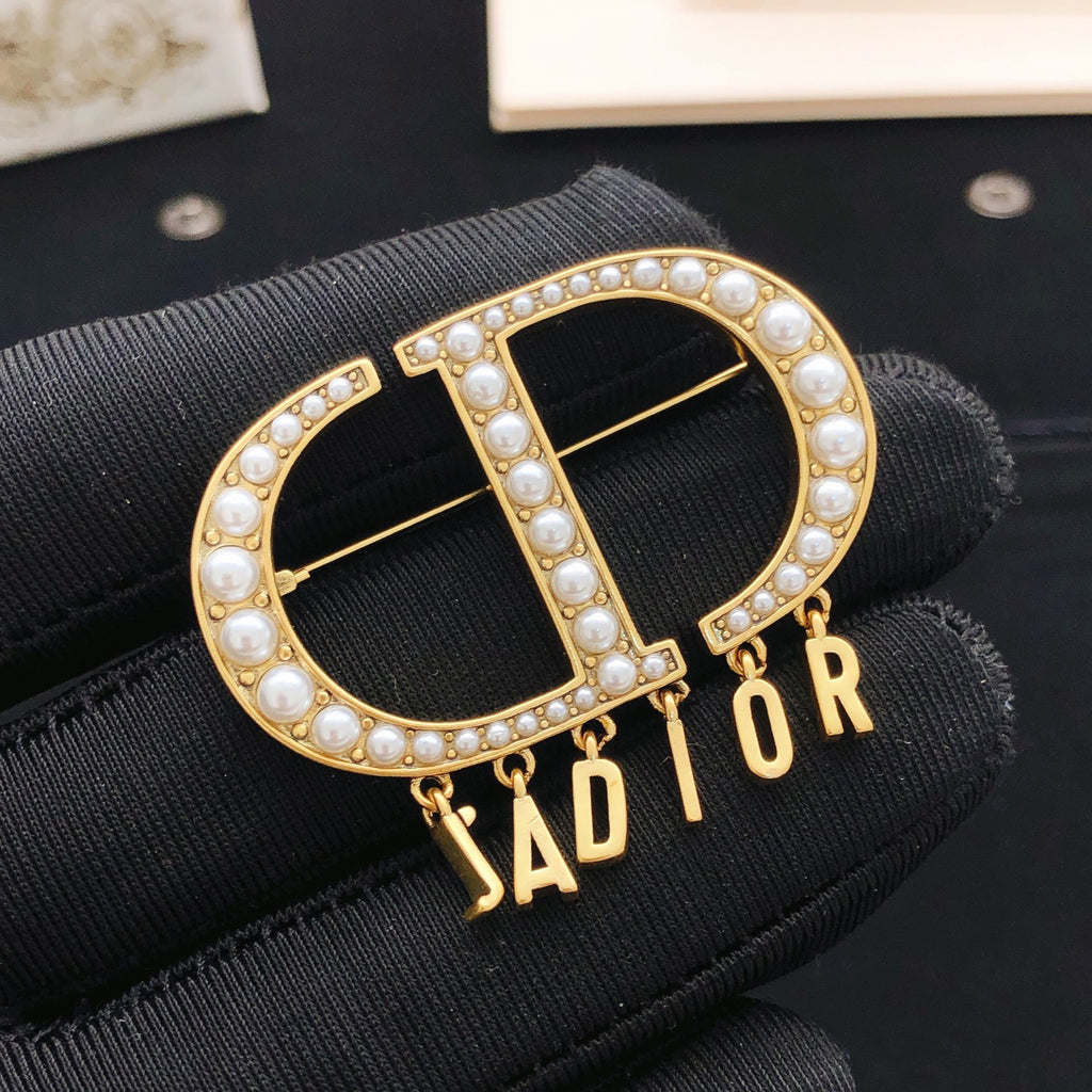 Dior CD Pearl-Look Letter Fringe Brooch - product image 5
